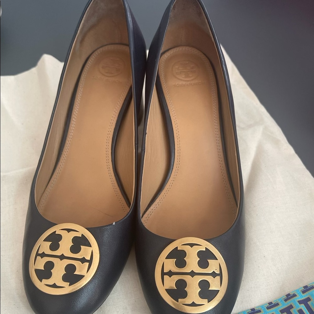 Dark Navy Tory Burch pumps